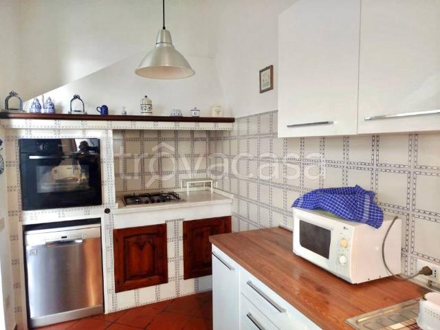 Casa Indipendente in affitto a Viareggio via Giuseppe Mazzini, 140, arredato, giardino privato, caminetto TrovaCasa