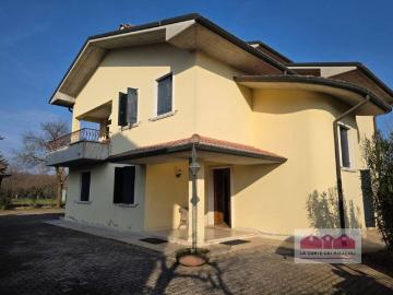 Casa indipendente in affitto a Vicenza VI
