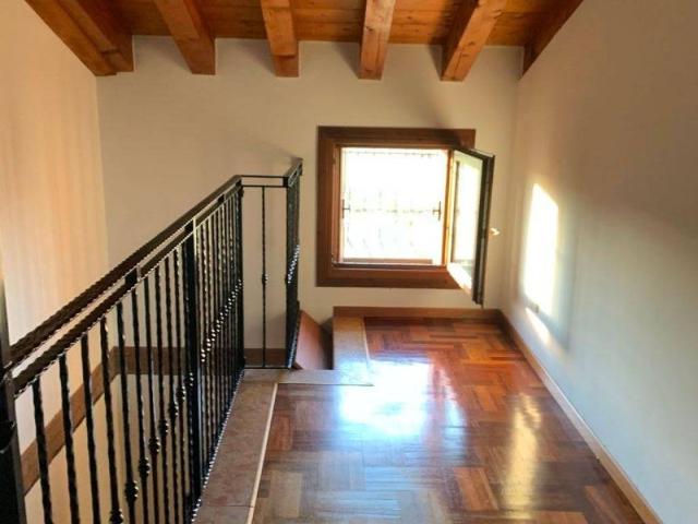 Casa indipendente in affitto a Vicenza VI