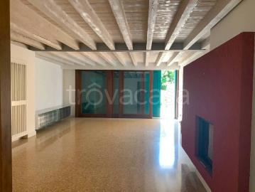 Casa Indipendente in affitto a Vicenza, giardino privato, box, terrazzo TrovaCasa