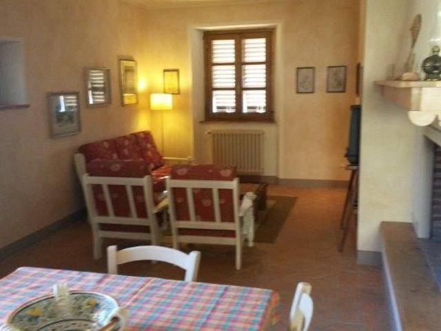 Casa indipendente in affitto a Vicopisano PI
