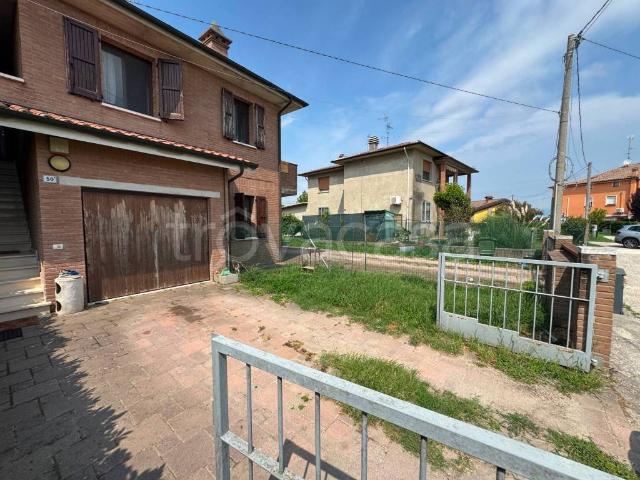 Casa Indipendente in affitto a Vigarano Mainarda via Madonna Boschi, 50A, giardino privato, box, terrazzo TrovaCasa