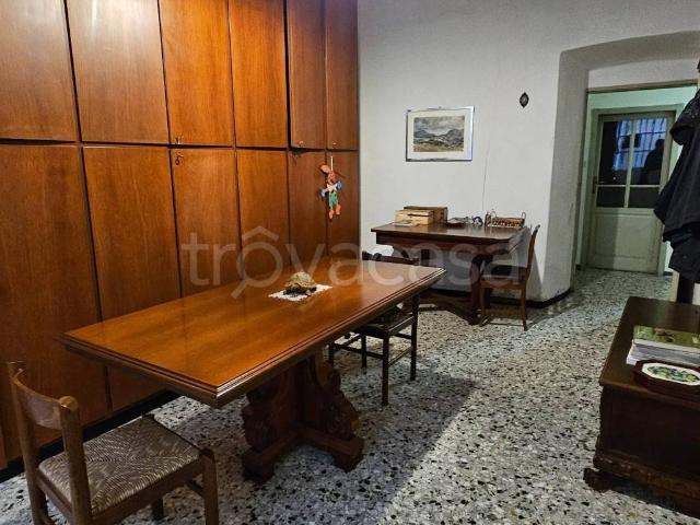 Casa Indipendente in affitto a Villa Guardia piazza Italia, ristrutturato, rustico, taverna TrovaCasa