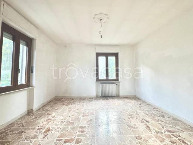 Casa Indipendente in affitto ad Avigliana, non arredato/vuoto, giardino privato, riscaldamento assente TrovaCasa