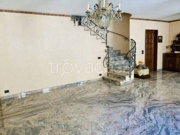 Appartamento in affitto ad Aci Castello, terrazzo, caminetto, lavanderia TrovaCasa