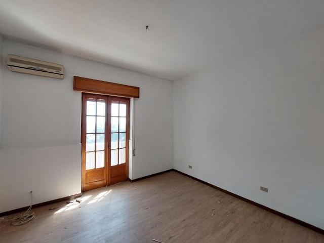 Casa Indipendente in affitto ad Acireale via provinciale per riposto,25, non arredato/vuoto, giardino privato, vista mare TrovaCasa