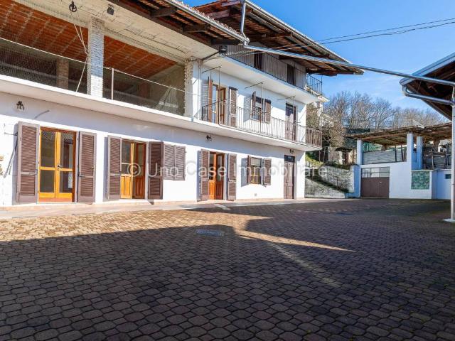 Casa Indipendente in affitto ad Albiano d'Ivrea vicolo Pellerina, 11, non arredato/vuoto, posto auto, riscaldamento autonomo TrovaCasa