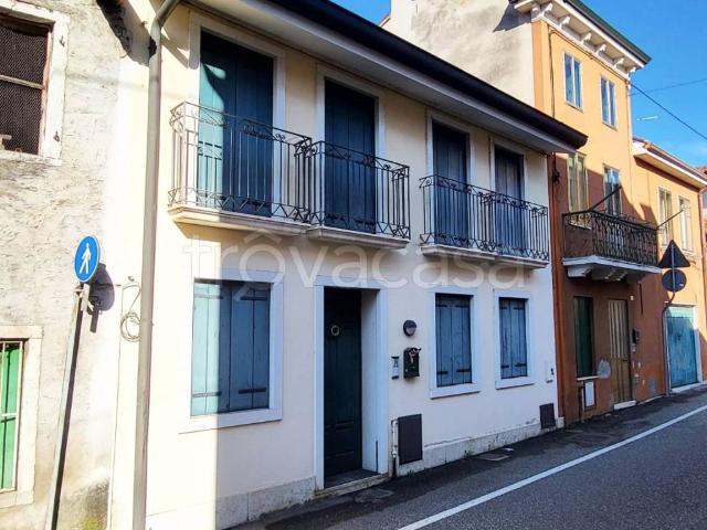 Casa Indipendente in affitto ad Arzignano via o. M. Pagani, 14, arredato, giardino privato, centrale TrovaCasa