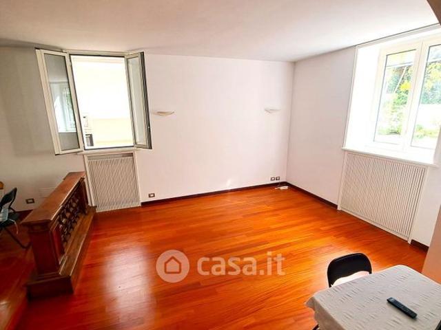Casa indipendente in Affitto in Via Marechiaro 89 a Napoli