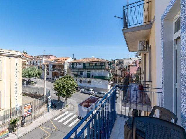 Casa indipendente in Affitto in Via Provinciale 98 a Aci Castello