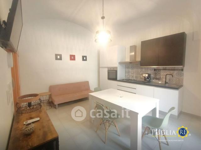 Casa indipendente in Affitto in Via Solferino a Castellana Grotte