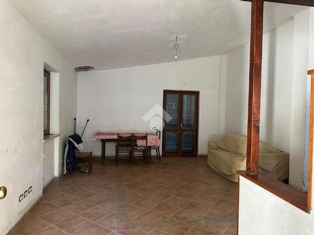 Casa indipendente in affitto