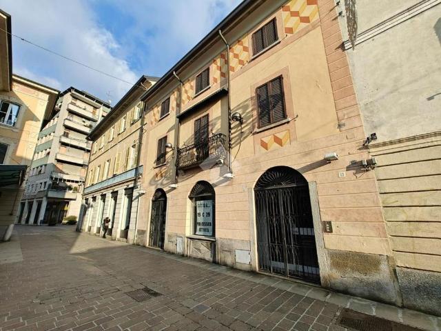 Casa indipendente in affitto