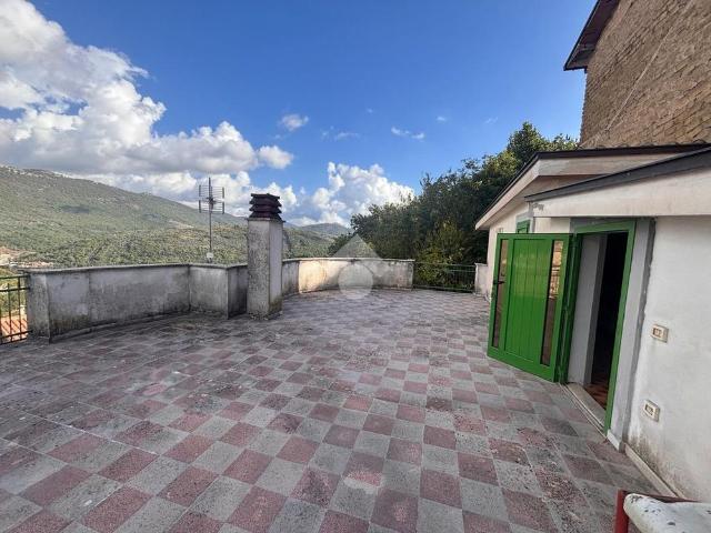 Casa indipendente in affitto