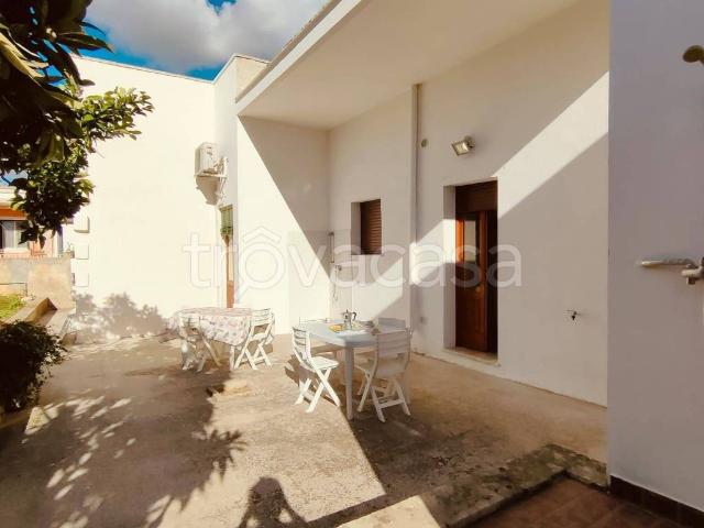 Casa Indipendente in in affitto da privato a Ugento via 24 Maggio, 33, giardino, da privato, riscaldamento centralizzato TrovaCasa