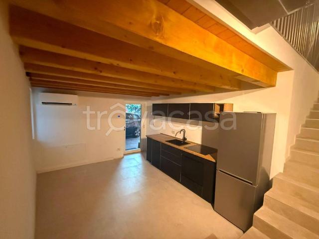 Casa Indipendente in in affitto da privato a Verona via Lavello, 24, da privato, nuova costruzione, riscaldamento autonomo TrovaCasa