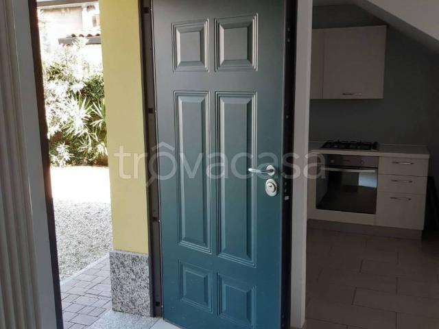 Casa Indipendente in in affitto da privato a Cantello via Giovanni Baj, 11, box, da privato, centrale TrovaCasa