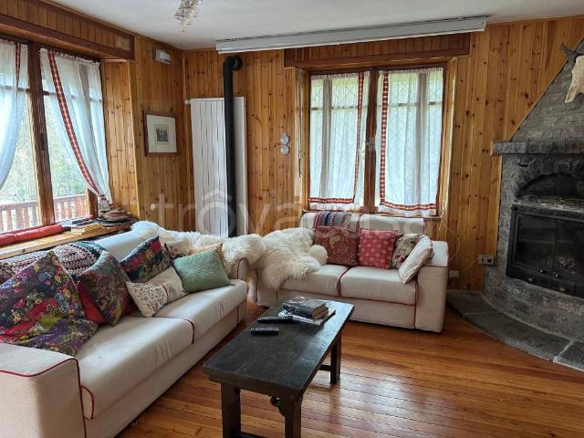 Casa Indipendente in in affitto da privato a Champorcher frazione Chardonney, 115, giardino, da privato, lavanderia TrovaCasa