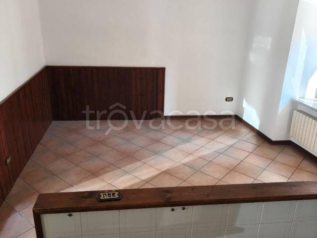 Casa Indipendente in in affitto da privato a Gemonio via Cesare Battisti, 2, arredato, da privato, lavanderia TrovaCasa