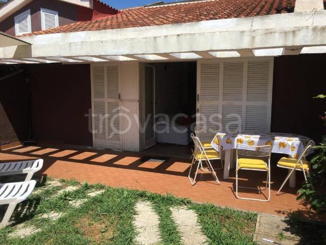 Casa Indipendente in in affitto da privato a Ladispoli via della Bilancia, 5, giardino, posto auto, da privato TrovaCasa