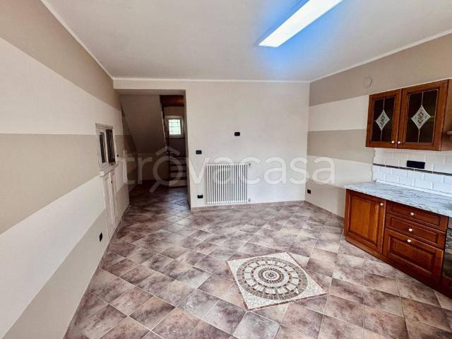 Casa Indipendente in in affitto da privato a Mercenasco via Borgo, 9, da privato, da ristrutturare, parquet TrovaCasa