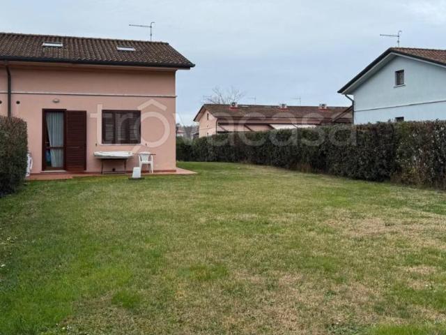 Casa Indipendente in in affitto da privato a Montignoso via della Croce, 97, giardino, da privato TrovaCasa