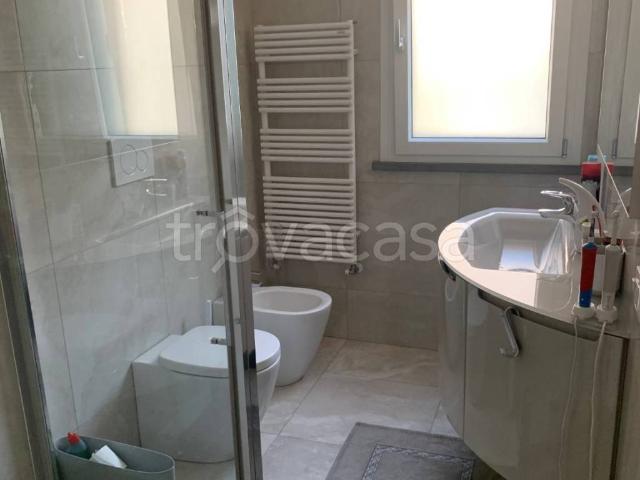 Casa Indipendente in in affitto da privato a Orio al Serio via Dante Alighieri, 3, arredato, giardino, posto auto TrovaCasa