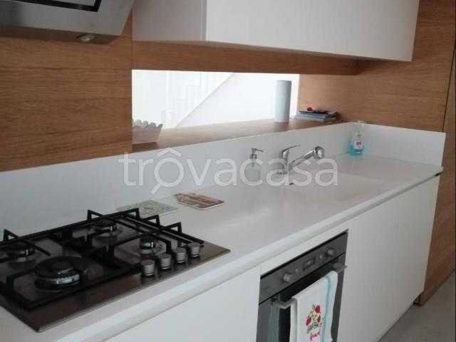 Casa Indipendente in in affitto da privato a Ortona via del Giglio, 52, da privato, lavatrice, lavastoviglie TrovaCasa