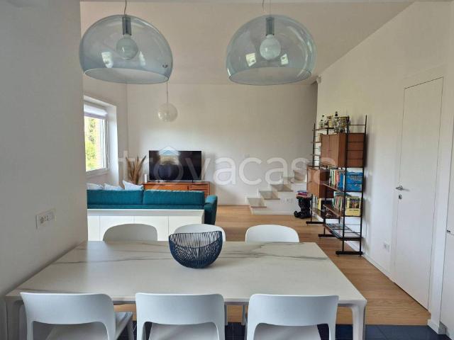 Casa Indipendente in in affitto da privato a Santa Marinella via degli Olmi, 7, giardino privato, da privato, vista mare TrovaCasa