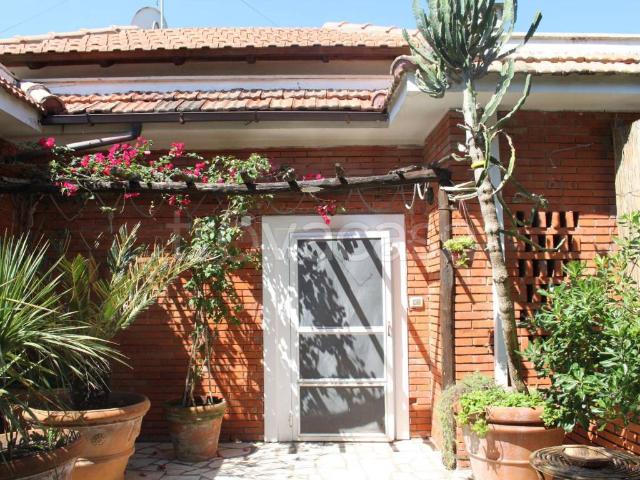 Casa Indipendente in in affitto da privato a Sabaudia via Punta Sabaudia 2, 40, giardino, terrazzo, da privato TrovaCasa