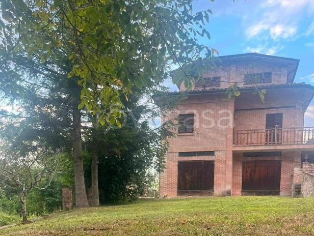 Casa Indipendente in in affitto da privato a Sarnano contrada Molliconi, arredato, giardino, posto auto TrovaCasa