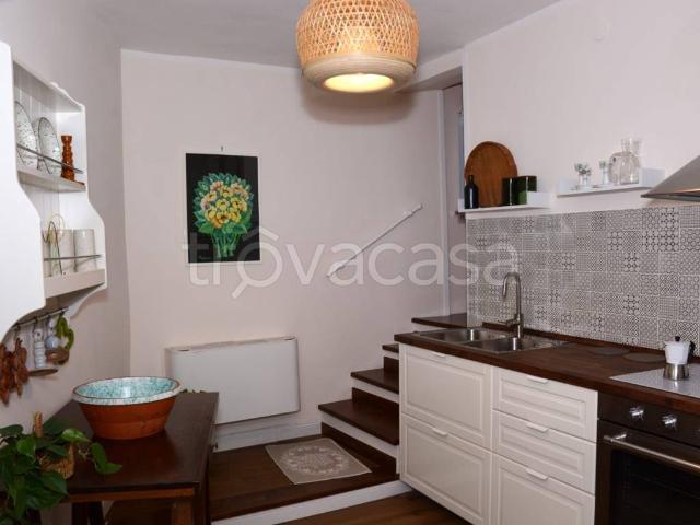 Casa Indipendente in in affitto da privato a Sessa Aurunca via Palazzo, terrazzo, da privato, ultimo piano TrovaCasa