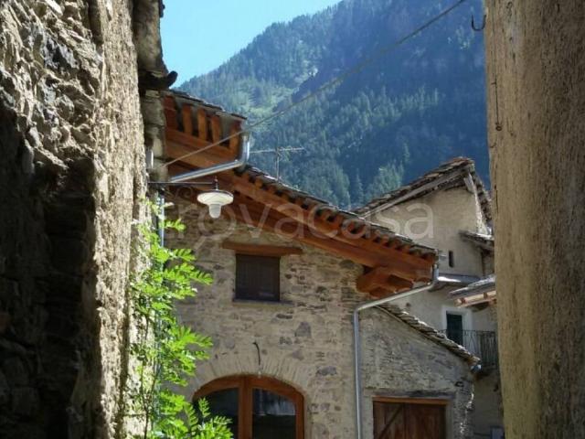 Casa Indipendente in in affitto da privato ad Acceglio borgo Villaro, 41, giardino privato, da privato, cantina TrovaCasa