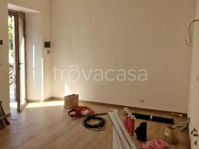 Casa Indipendente in in affitto da privato ad Artena via delle Viole, 2, arredato, posto auto, da privato TrovaCasa