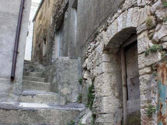 Casa indipendente quadrilocale 100mq