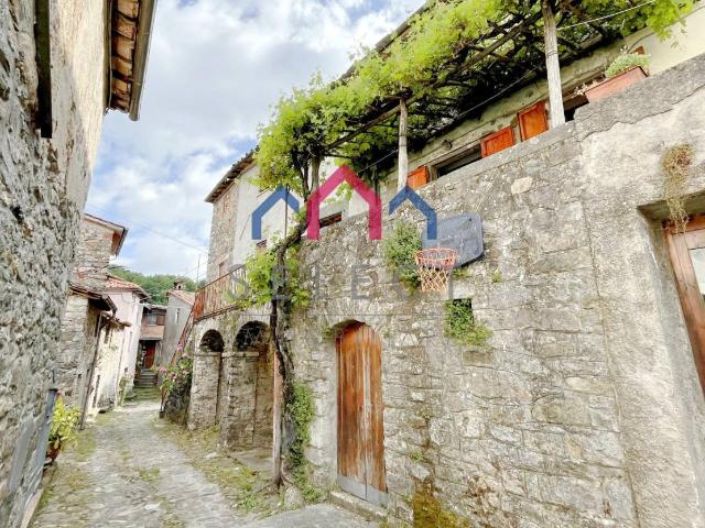 Casa indipendente quadrilocale 180mq
