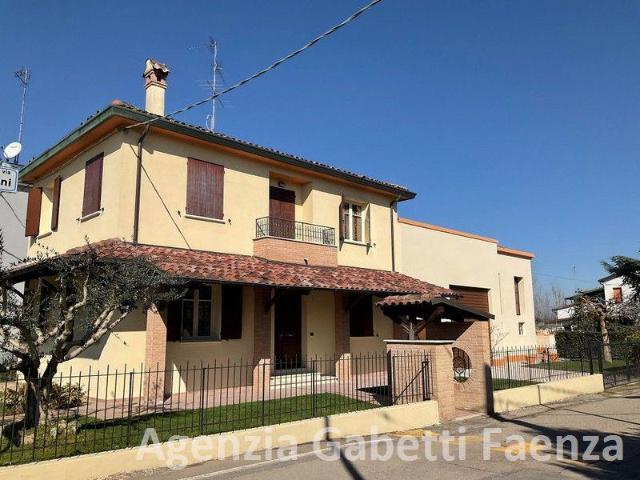 Casa Indipendente quadrilocale 202mq