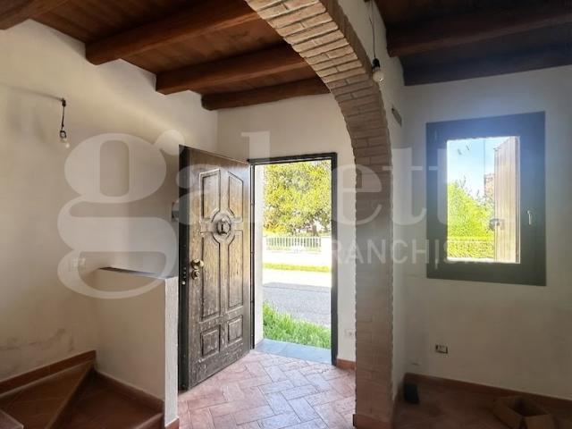 Casa indipendente ristrutturata a Ceregnano