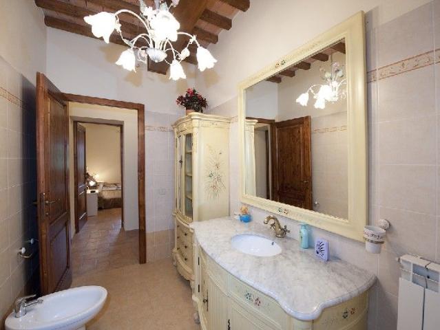 Casa indipendente ristrutturata a Chianni