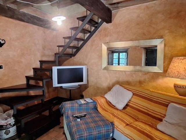 Casa indipendente ristrutturata, Bagni di Lucca san cassiano di controne