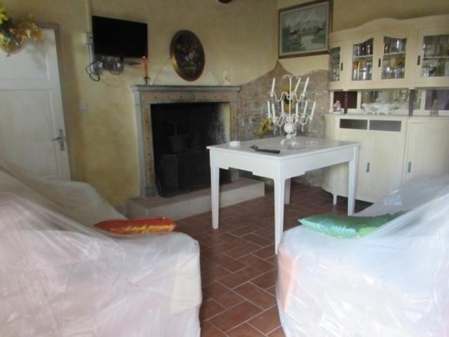 Casa indipendente ristrutturata, Capannori ruota