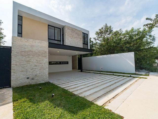 Casa inteligente en venta en privada residencial Tamara