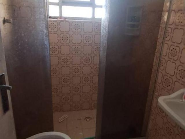 Casa isolada à venda na Guilhermina, em Praia Grande SP