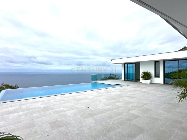 Casa Isolada Moderna na Calheta, Ilha da Madeira