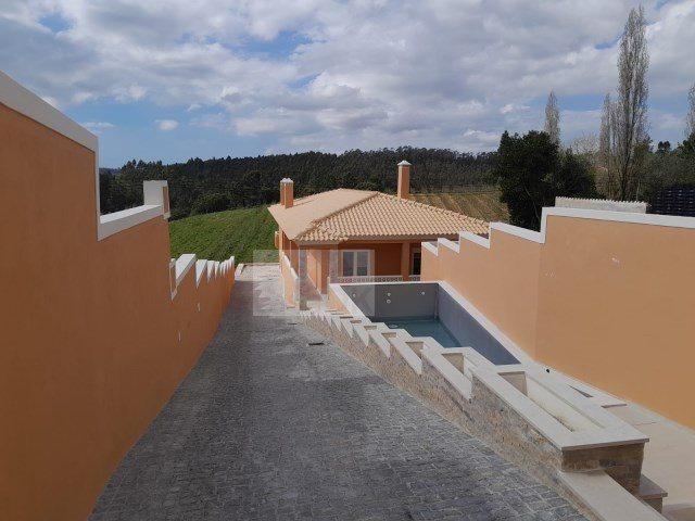 Casa Isolada T3 com piscina Caldas da Rainha 279m² Salir De Matos