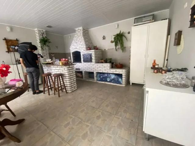 Casa Isolada à Venda, 420m², 5 quartos, 4 vagas Ponta da Praia