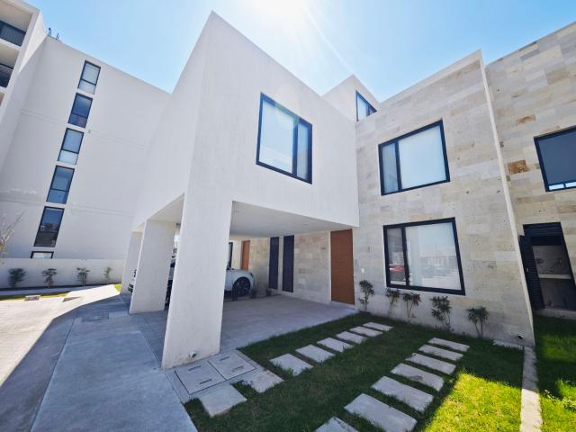 Casa Jurica