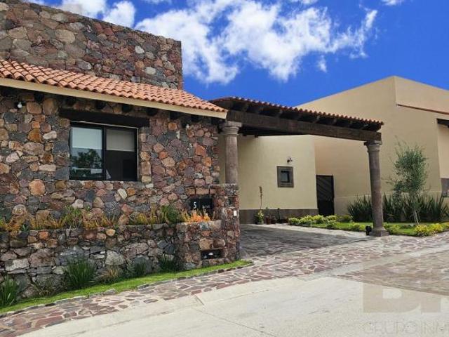 Casa Jade 1 planta, 230m² construcción, terreno 450m² frente a Ventanas Club de Golf San Miguel