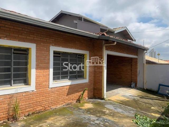 casa à venda em Jardim Chapadão