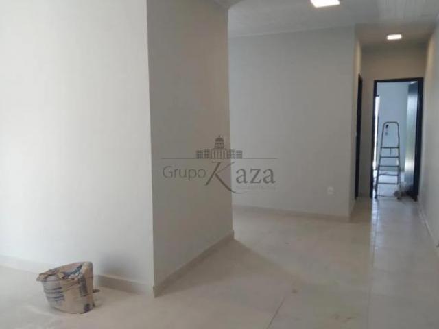Casa Jardim Cruzeiro do Sul 2 Dormitórios 125m²